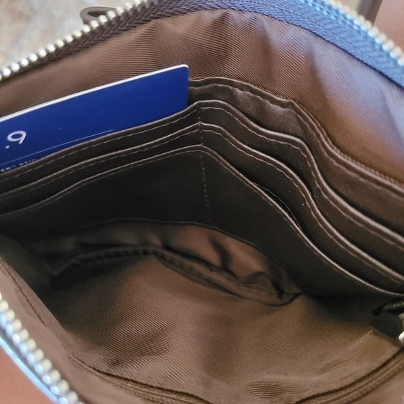 Apt 9 Bobby Bow Wristlet in Cocoa Brown New with Tags - Picture 3 of 4